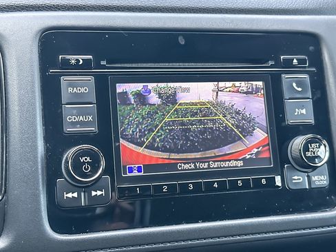 Used 2016 Honda HR-V LX image 23