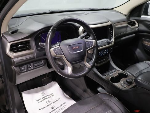 Used 2020 GMC Acadia Denali w/ Denali Ultimate Package AWD/4WD image 16