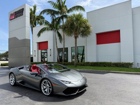 Used 2016 Lamborghini Huracan LP 610-4 AWD/4WD image 1