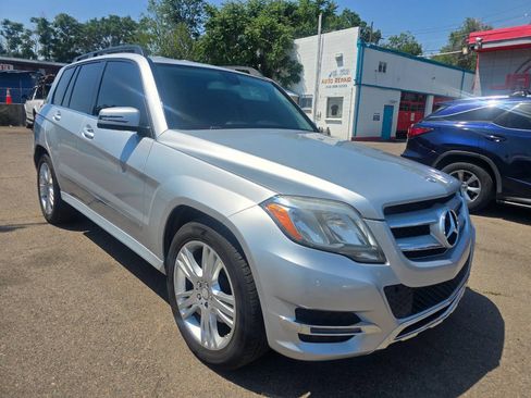 Used 2015 Mercedes-Benz GLK 350 4MATIC image 1