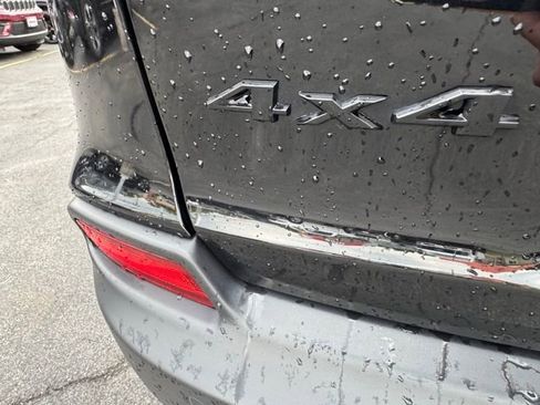 Used 2023 Jeep Cherokee Altitude Lux image 46