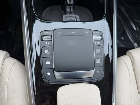 Certified 2023 Mercedes-Benz GLB 250 4MATIC image 33