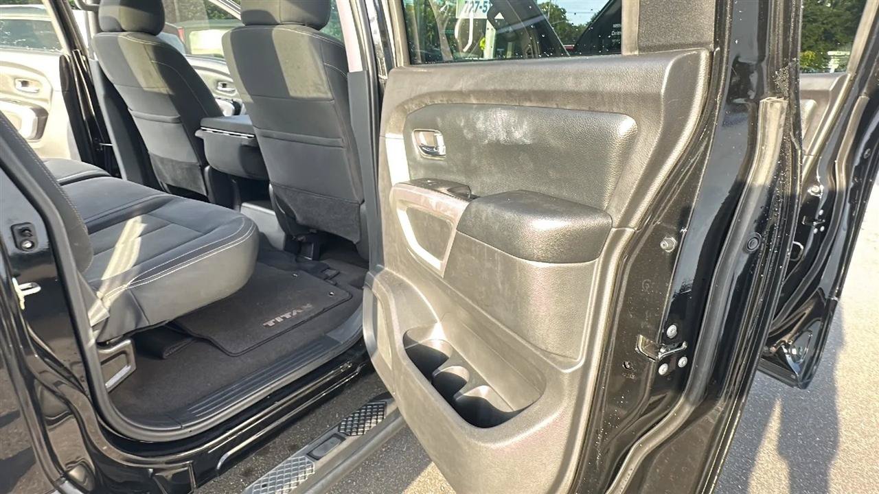 Used 2017 Nissan Titan SV RWD image 26