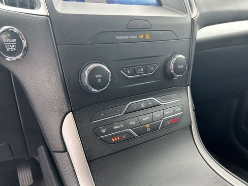 Certified 2020 Ford Edge SEL w/ Convenience Package image 21