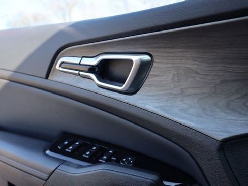 Used 2024 Kia Sportage X-Line w/ X-Line Premium Package image 23