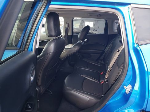 Used 2020 Jeep Compass Latitude image 11