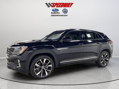 Certified 2026 Volkswagen Atlas Cross Sport SEL Premium R-Line AWD/4WD image 11