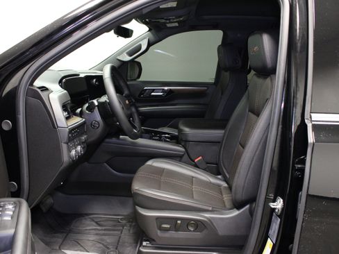 Used 2026 Chevrolet Suburban High Country w/ Sun And Tow Package AWD/4WD image 20