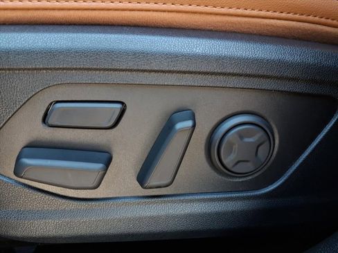 Used 2023 Kia Sorento SX Prestige image 29