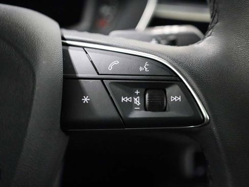 Certified 2025 Audi Q3 2.0T Premium w/ Convenience Package image 25