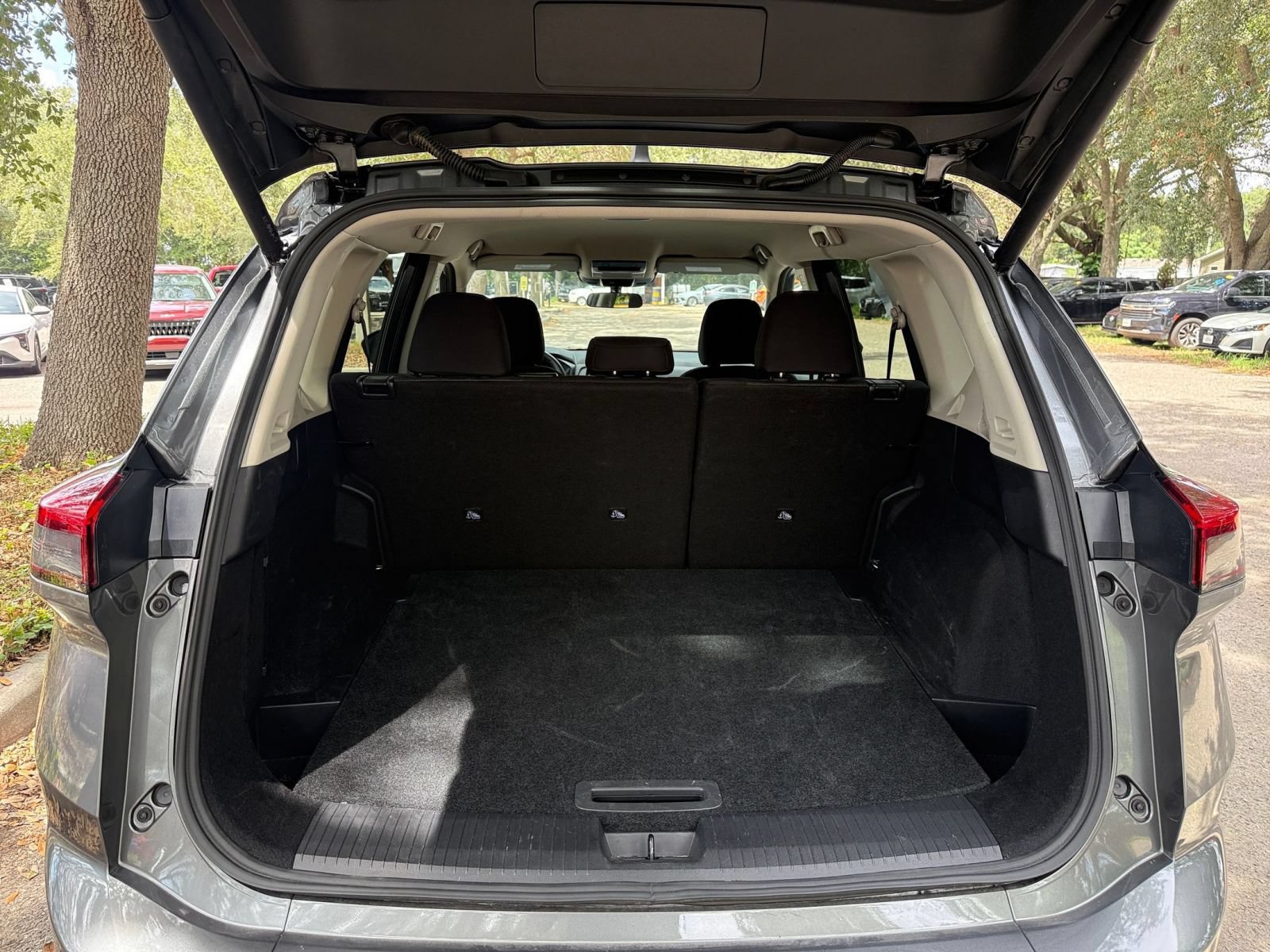 Used 2026 Nissan Rogue SV AWD/4WD image 29