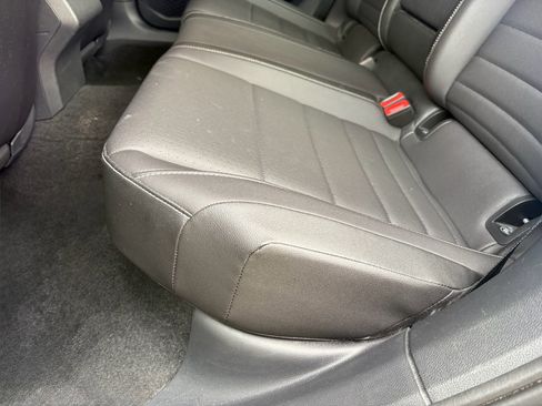 Used 2024 Volkswagen Jetta SE FWD image 18