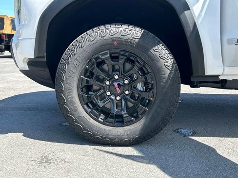 New 2026 GMC Canyon Elevation w/ Convenience Package AWD/4WD image 27