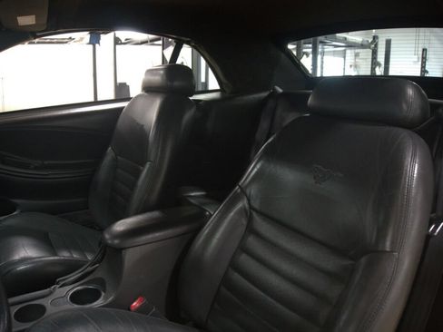 Used 2001 Ford Mustang GT RWD image 34