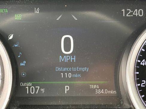 Used 2024 Toyota Camry XLE FWD image 13