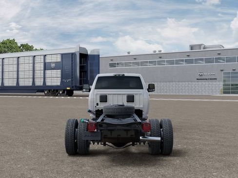 New 2026 RAM 5500 Tradesman w/ Chrome Appearance Group RWD image 7