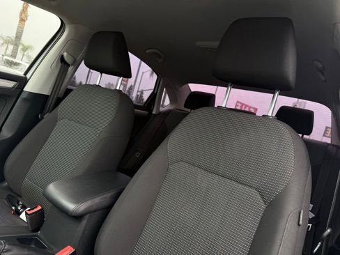 Used 2017 Volkswagen Passat 1.8T S image 15