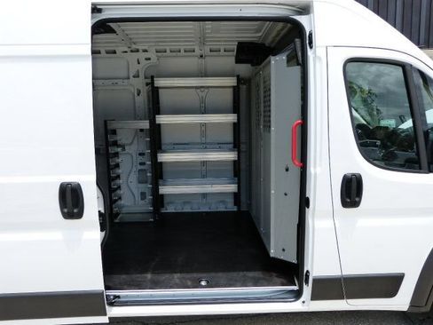 Used 2025 RAM ProMaster 2500 w/ Safety Group FWD image 23