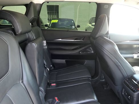 Used 2022 INFINITI QX60 Sensory w/ Cargo Package FWD image 24