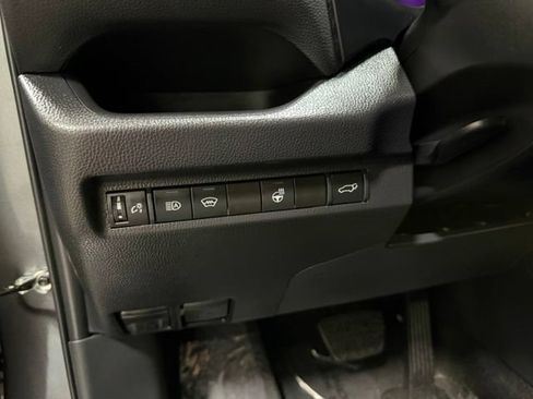 Used 2024 Toyota RAV4 XLE w/ Convenience Package AWD/4WD image 17