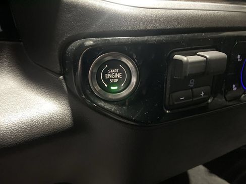 Certified 2026 Chevrolet Silverado 1500 LT AWD/4WD image 17