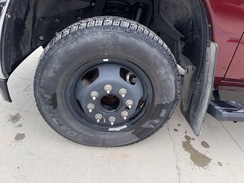 Used 2024 RAM 3500 Tradesman w/ Chrome Appearance Group image 10