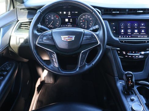 Certified 2022 Cadillac XT5 Premium Luxury w/ Technology Package image 15