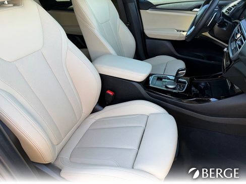 Used 2024 BMW X3 sDrive30i w/ Convenience Package RWD image 13
