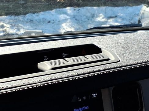 Used 2025 Ford Bronco Outer Banks image 23