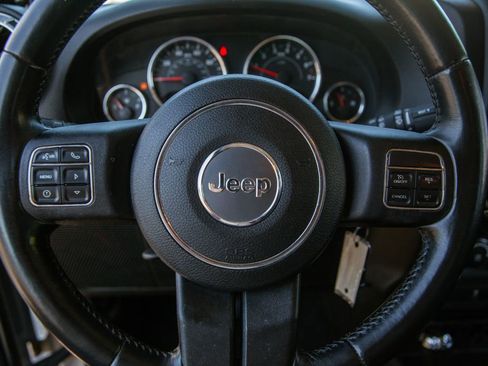 Used 2014 Jeep Wrangler Sahara w/ Connectivity Group AWD/4WD image 13