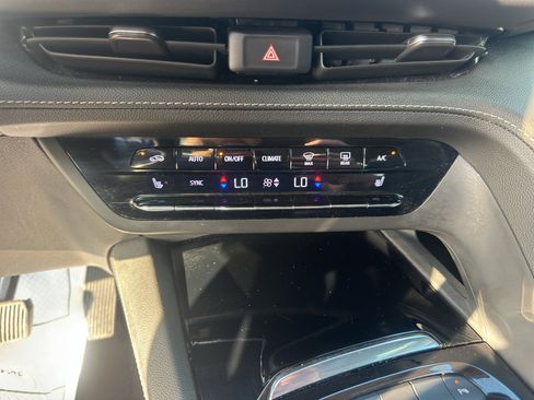 Used 2023 Buick Envision Preferred FWD image 18