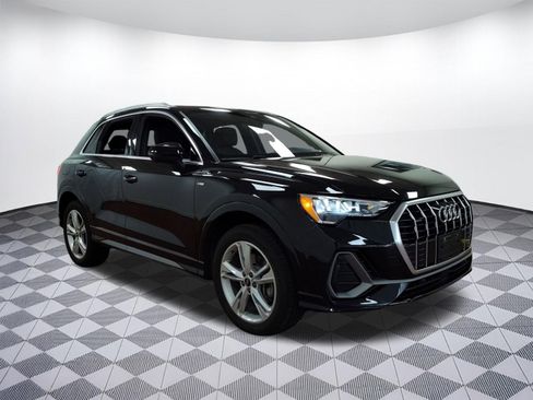 Used 2021 Audi Q3 2.0T Premium w/ Convenience Package image 6