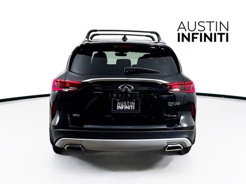 Certified 2025 INFINITI QX50 Luxe w/ Accent Package image 8