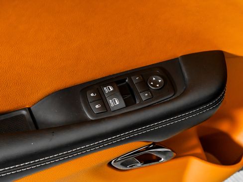 Used 2015 Dodge Challenger SRT Hellcat image 42