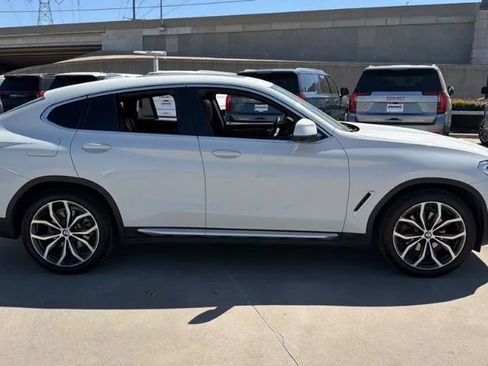 Used 2019 BMW X4 xDrive30i w/ Convenience Package image 2
