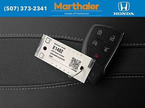 Used 2025 Buick Enclave Preferred image 28