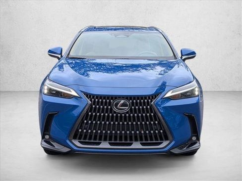 Used 2025 Lexus NX 250 FWD w/ Premium Package image 2