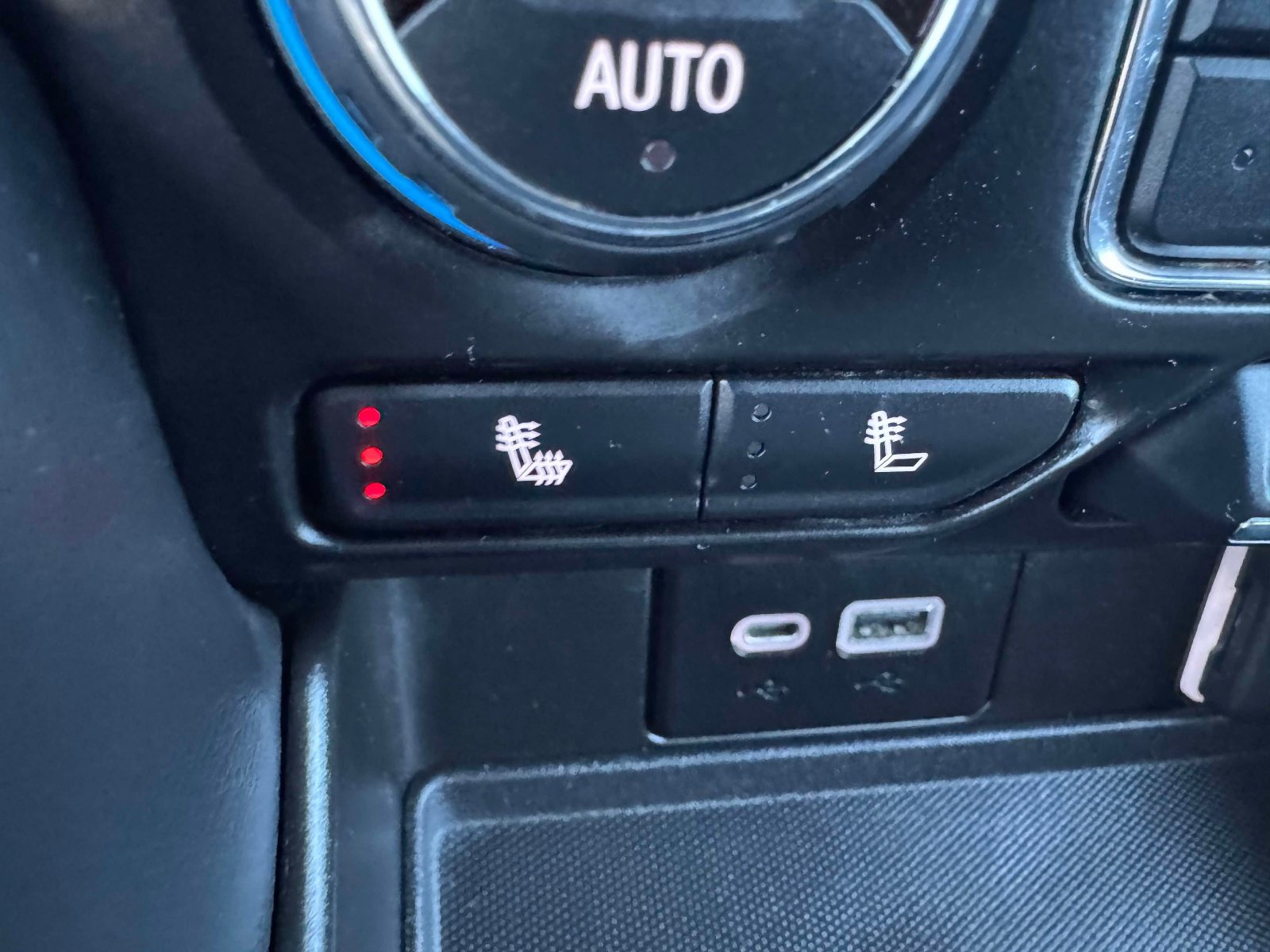 Used 2021 Chevrolet Tahoe LT AWD/4WD image 38