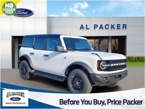 New 2026 Ford Bronco Outer Banks AWD/4WD image 1