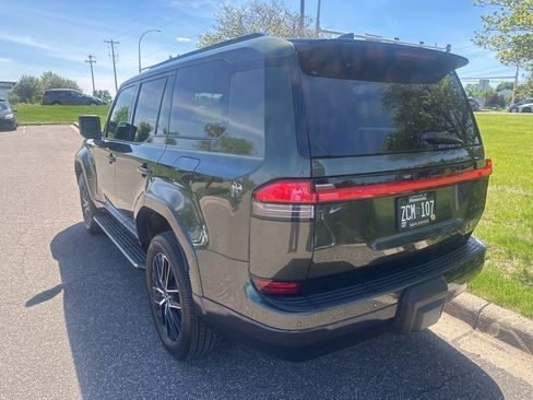 Used 2024 Lexus GX 550 w/ Accessory Package (2T) AWD/4WD image 14