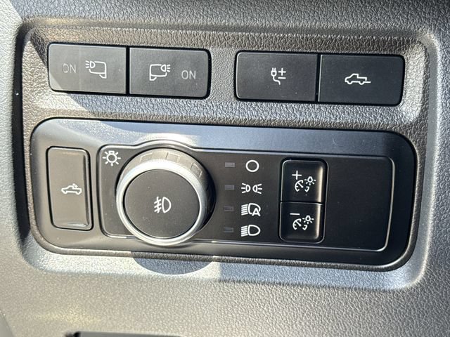 Used 2024 Ford F350 Platinum AWD/4WD image 39
