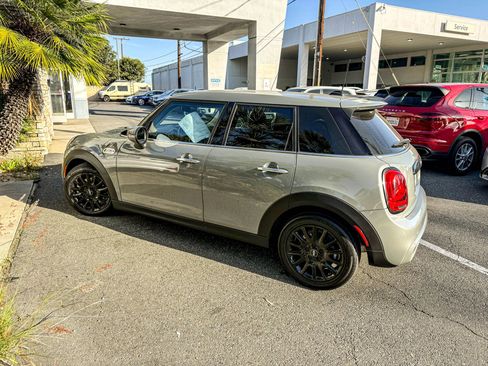 Used 2020 MINI Cooper S image 4