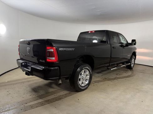 Used 2024 RAM 3500 Big Horn w/ Sport Appearance Package image 7