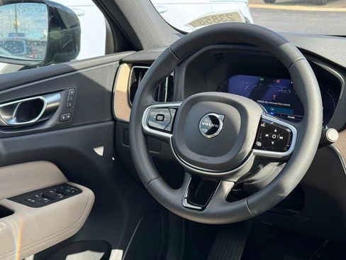 New 2026 Volvo XC60 B5 Core w/ Climate Package image 7