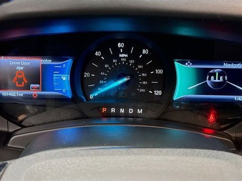 Used 2017 Ford Expedition Platinum AWD/4WD image 13