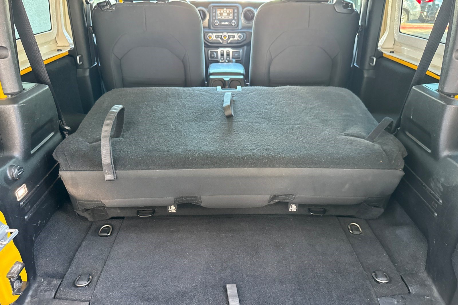 Used 2019 Jeep Wrangler Sport AWD/4WD image 23