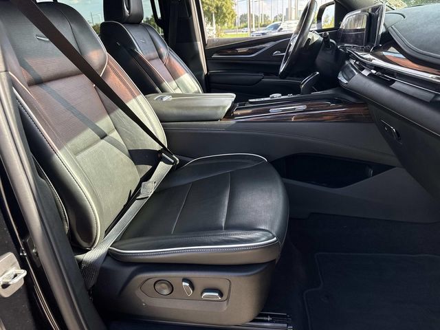 Used 2022 Cadillac Escalade ESV Premium Luxury RWD image 8
