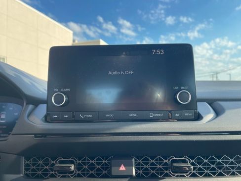 Used 2025 Honda Accord LX image 8
