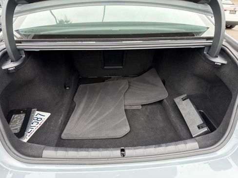 Used 2023 BMW 760i xDrive w/ Executive Package image 9