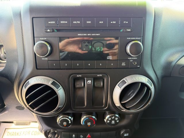 Used 2013 Jeep Wrangler Sport AWD/4WD image 19
